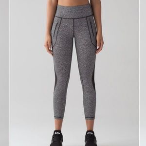 Lululemon Invigorate 7/8 Tight Legging Chakra Print Alpine White Black/ Black